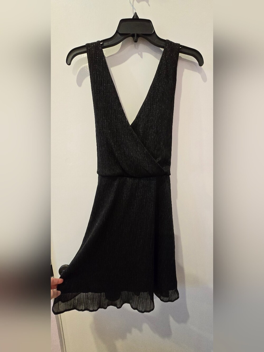 Banana Republic Black/Silver Sleeveless V-Neck Dress
